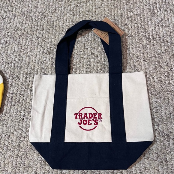 NWT Trader Joe's Mini Canvas Tote Bags SET OF 4 (red, blue, yellow, green) - Picture 6 of 11